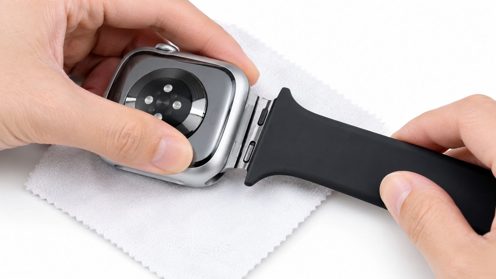 Image of Apple Watch Straps Stuck: How to Safely Remove Them