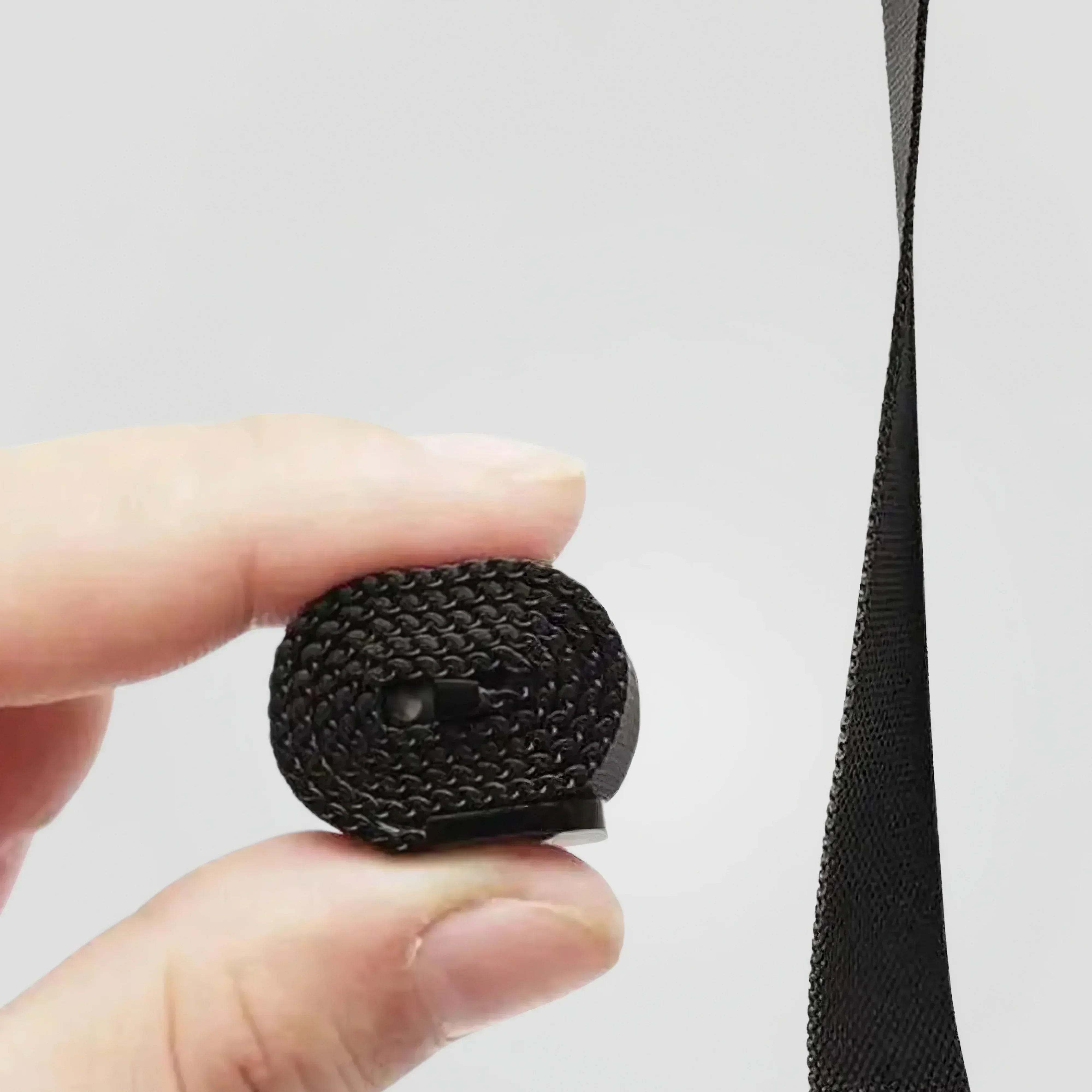 Image of Lurea — Magnetic Milanese (Opal Chrome) — Fitbit Charge 3/4 - Nothing but Bands