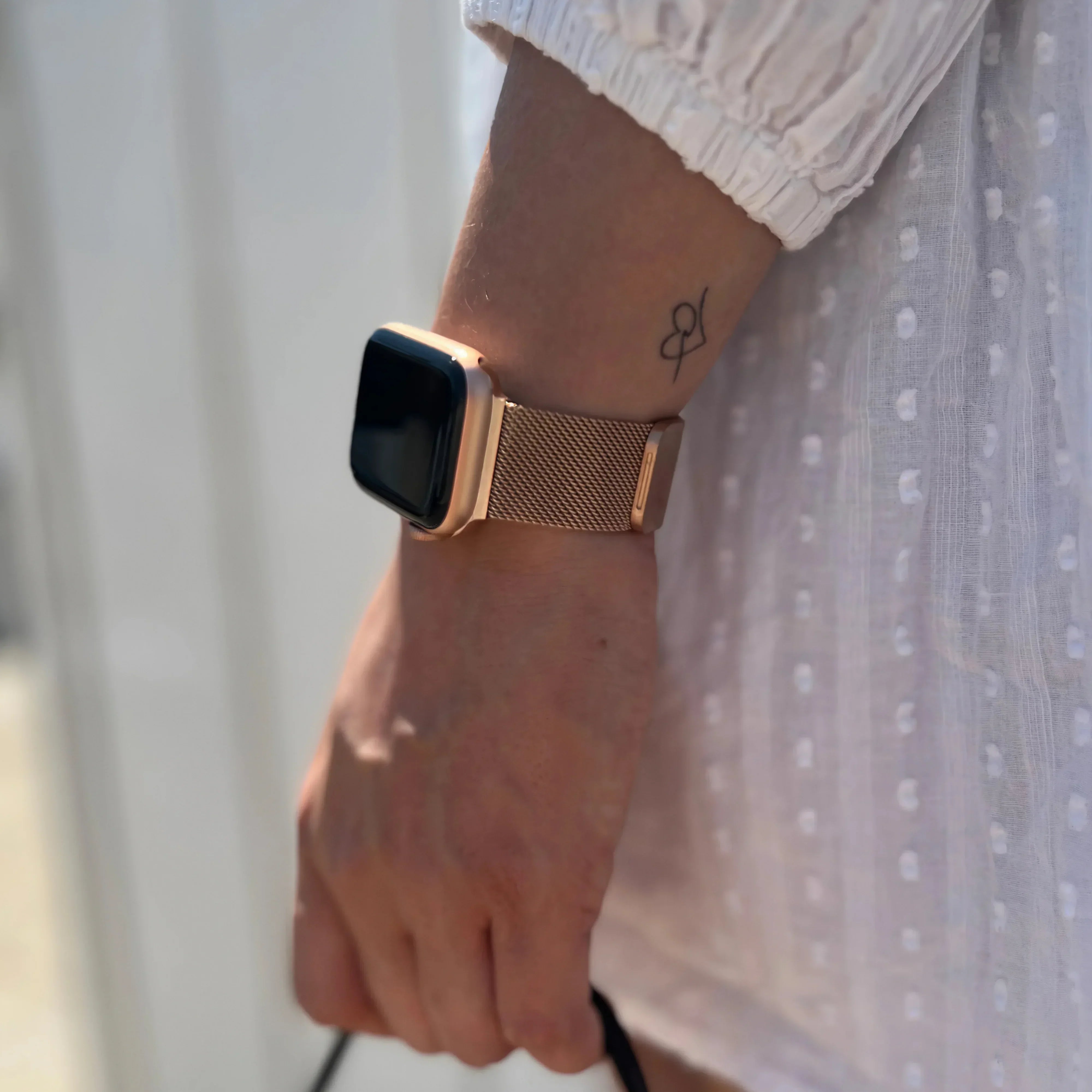 Nova — Magnetic Milanese (Black) — Fitbit Versa 1/2 & Lite - Nothing but Bands