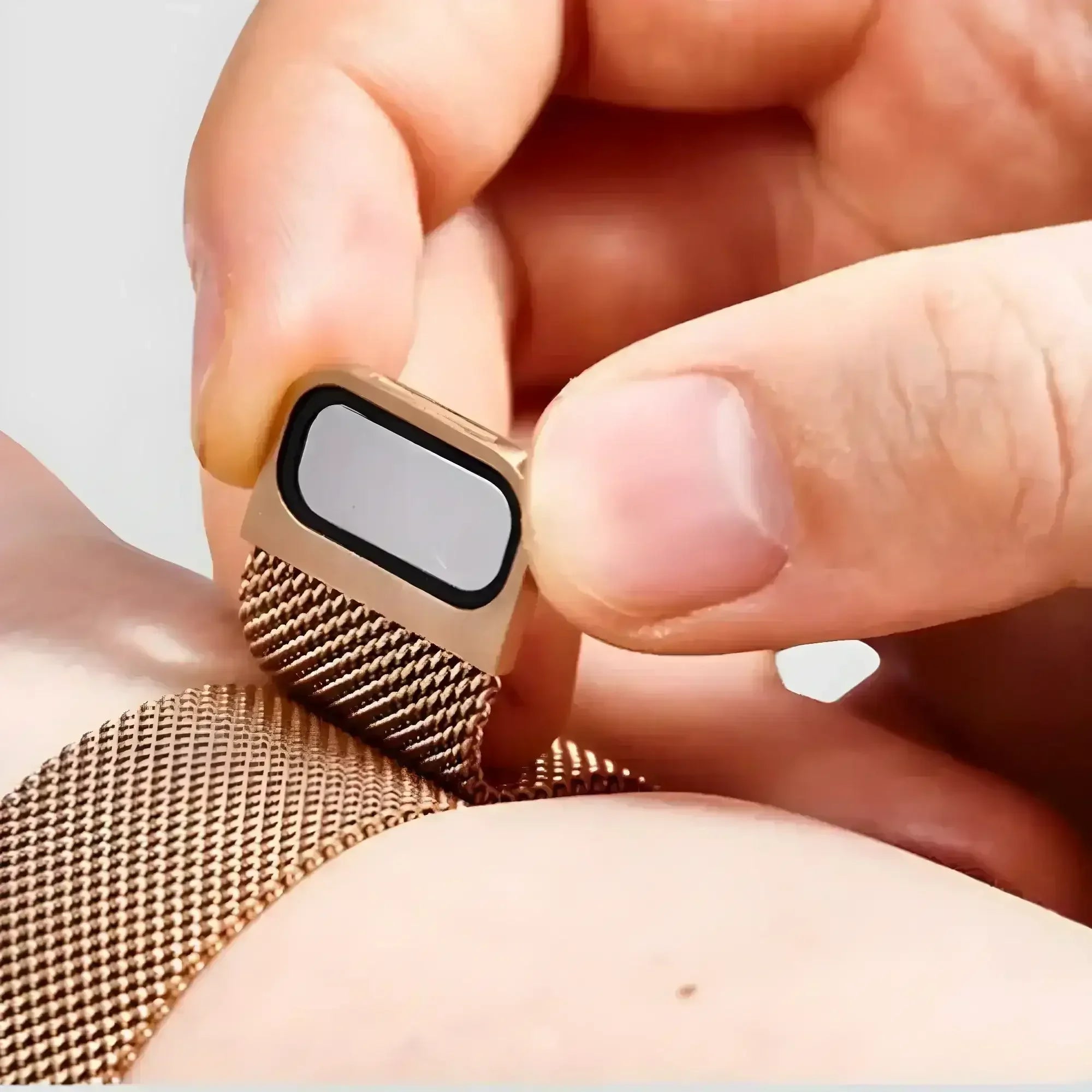 Image of Orivo — Magnetic Milanese — Fitbit Charge 5/6