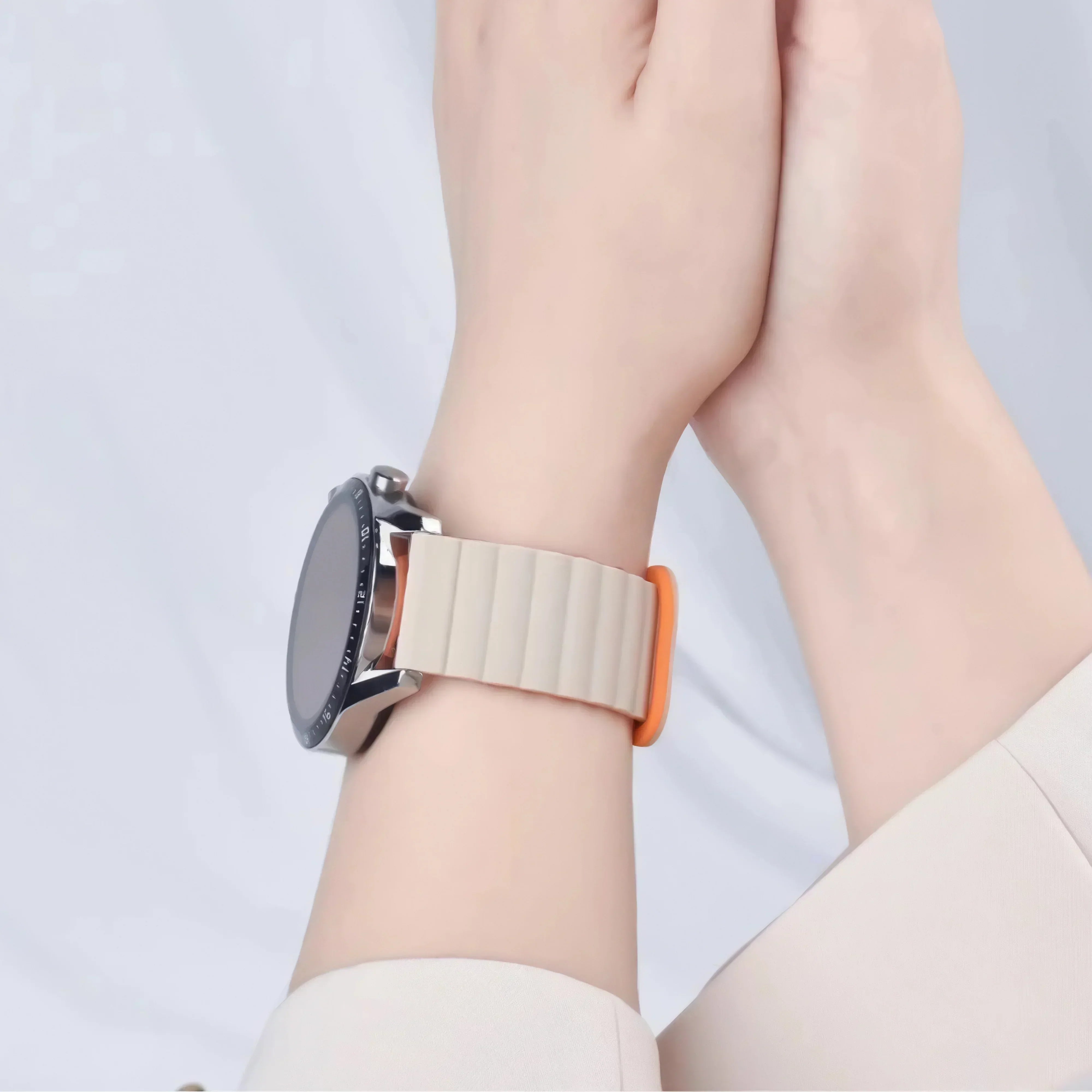 Image of Rovan — Magnetic Loop (Black & Orange) — Quick Release 22mm - Nothing but Bands