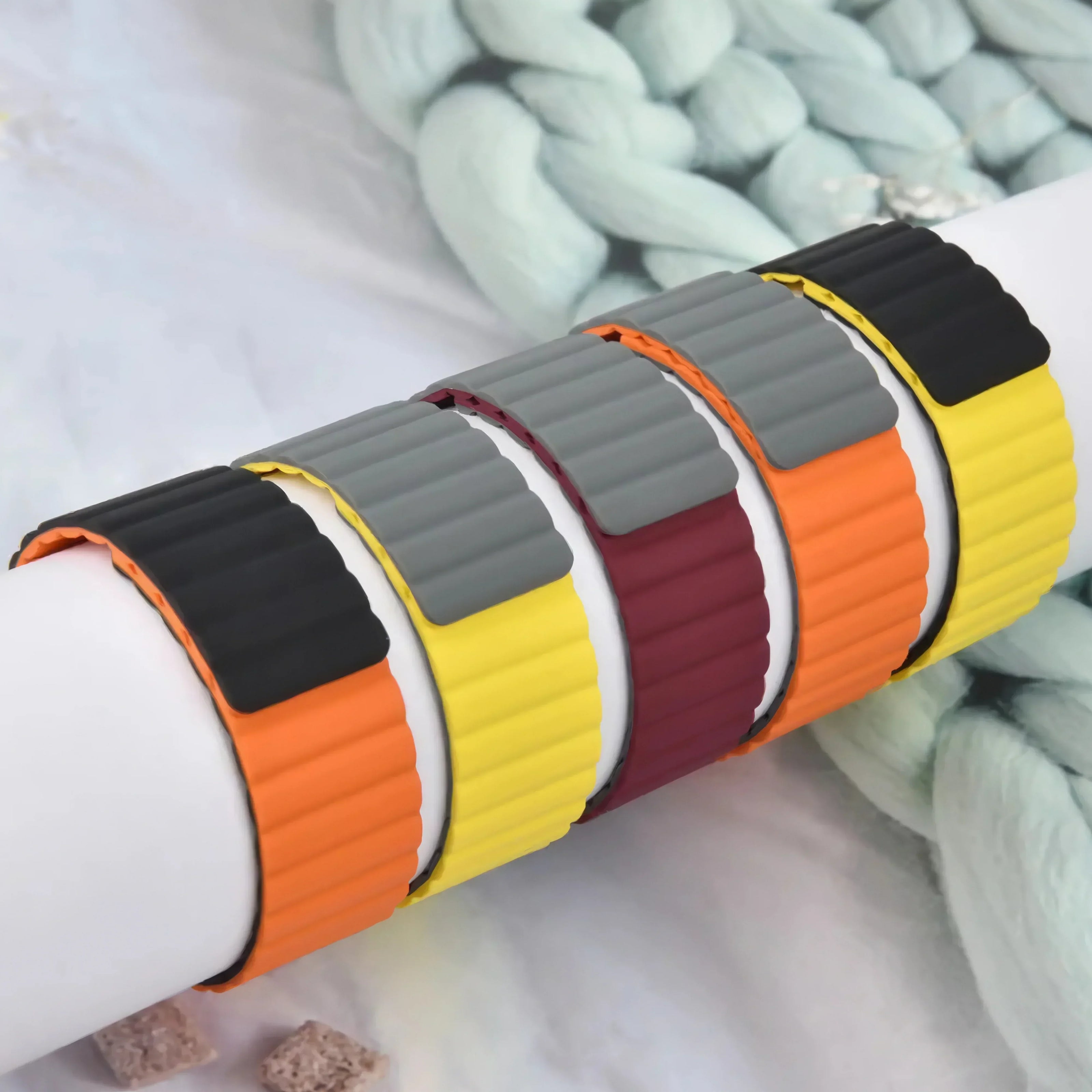 Rovan — Magnetic Loop (Black & Orange) — Quick Release 22mm - Nothing but Bands