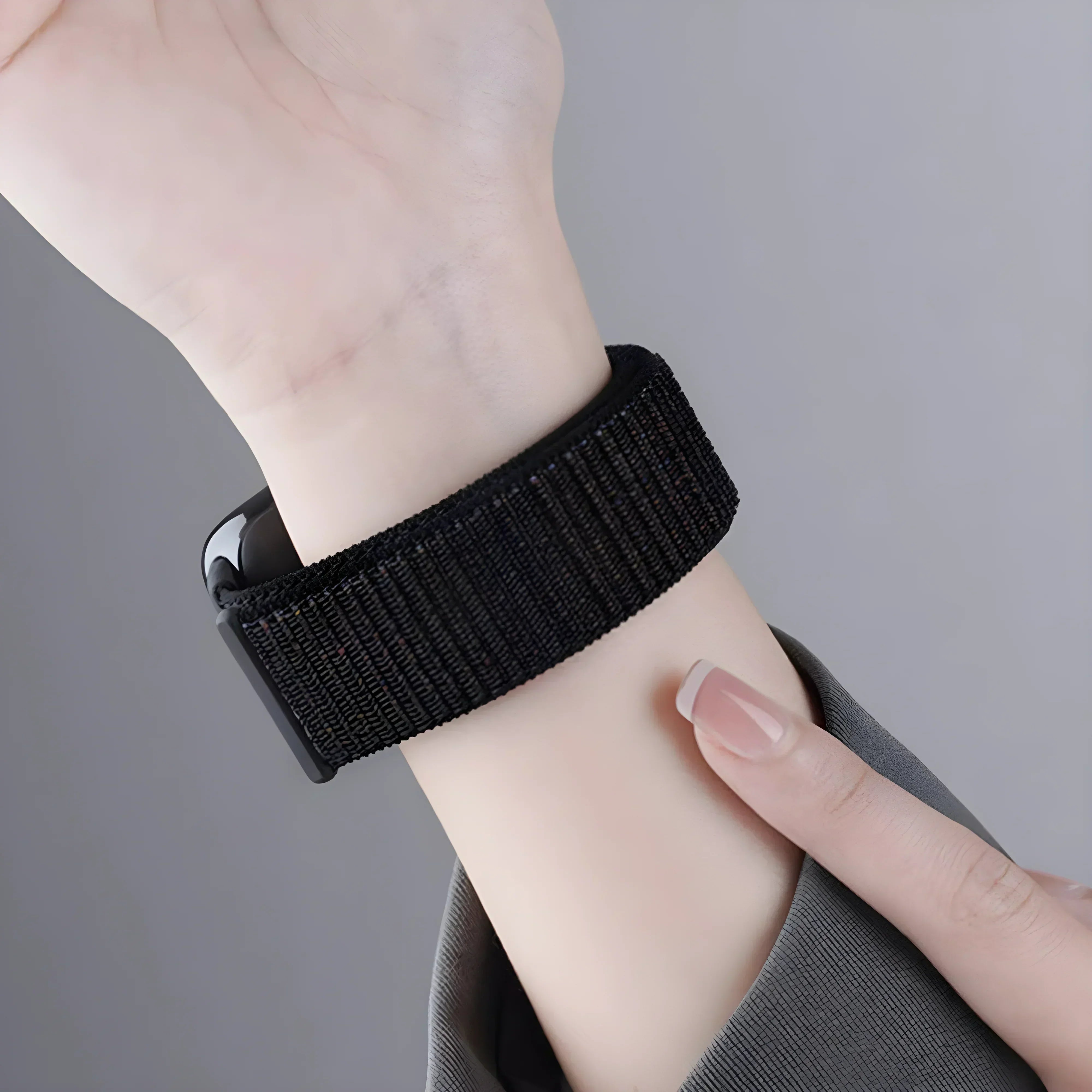 Vellora - Nylon Loop (Midnight Purple) - Fitbit Versa 3/4 & Sense 1/2 - Nothing but Bands