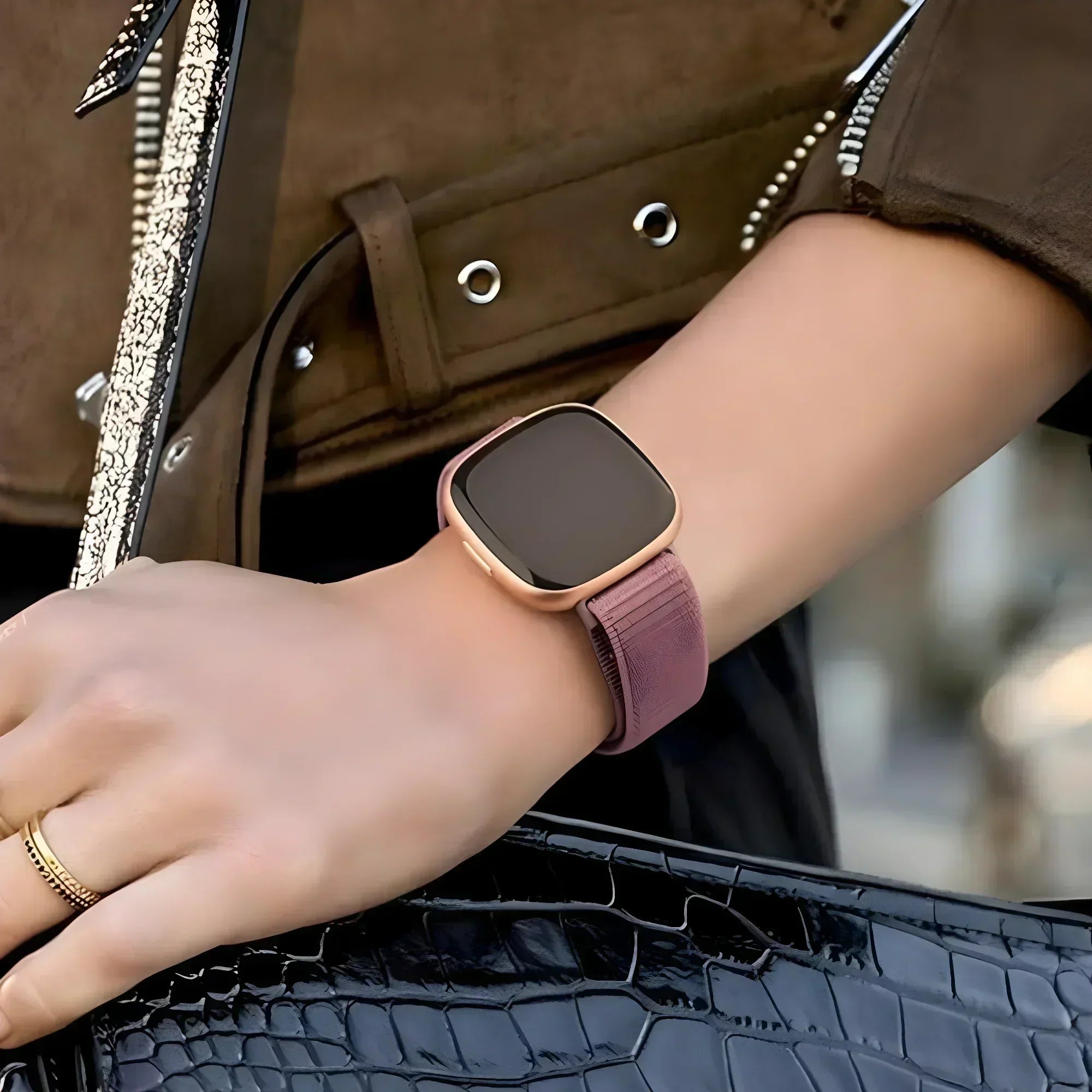 Vellora - Nylon Loop (Midnight Purple) - Fitbit Versa 3/4 & Sense 1/2 - Nothing but Bands